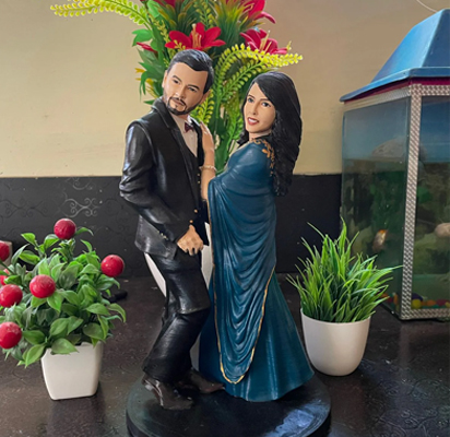 Miniatures Couple Statues